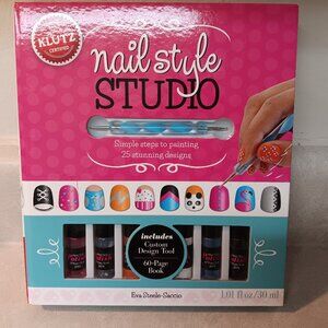 Klutz Nail Style Studio Custom Nail Designs Brand New!